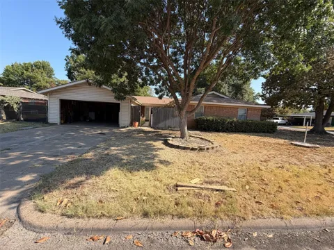 2121 Elton Road