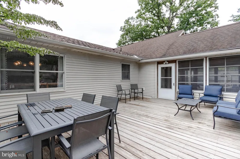 660 STONELEDGE ROAD State College, PA 16803