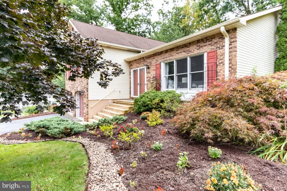 660 STONELEDGE ROAD State College, PA 16803