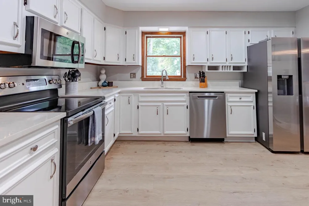 660 STONELEDGE ROAD State College, PA 16803