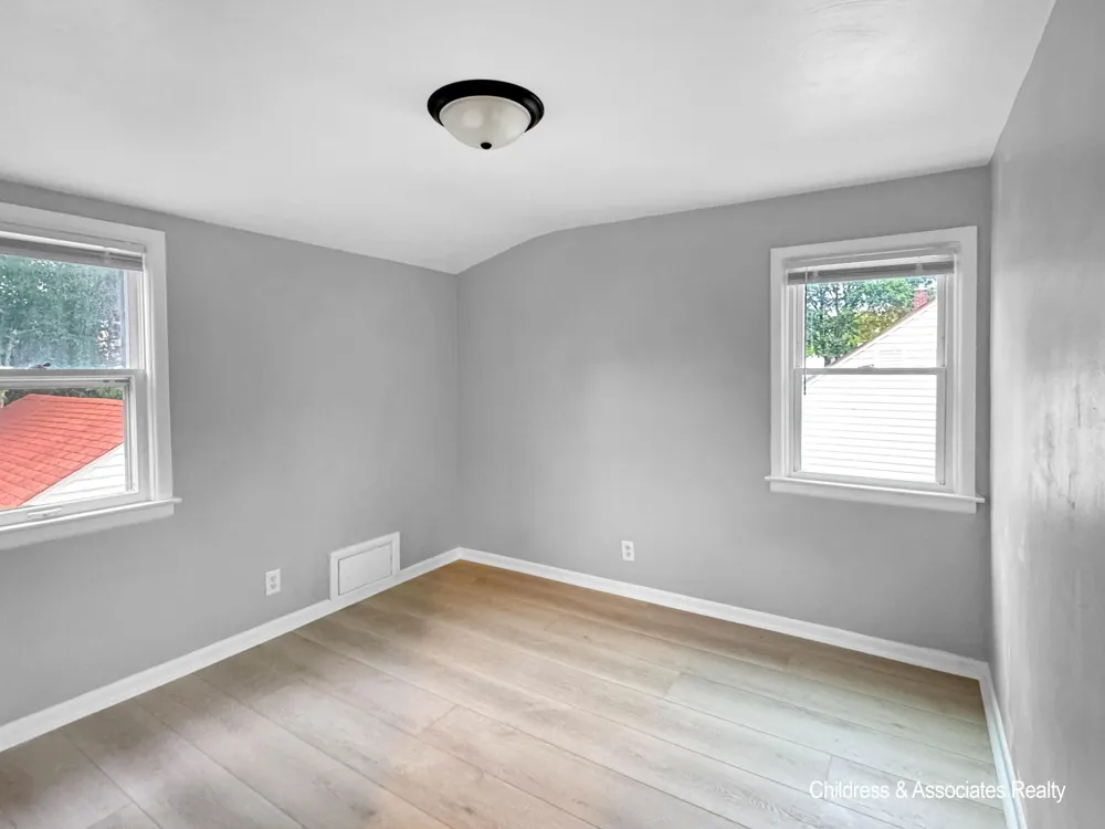 1429 Louise Street SE Grand Rapids, MI 49507