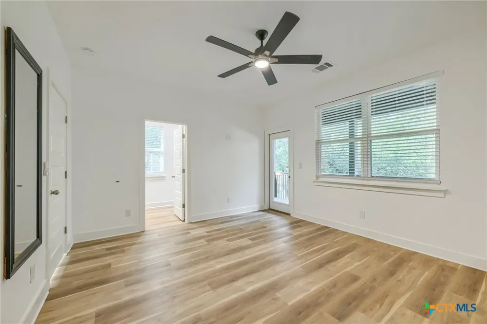 18800 Hogan Circle #20 Leander, TX 78645