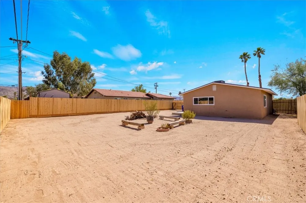 5665 Lupine Avenue 29 Palms, CA 92277