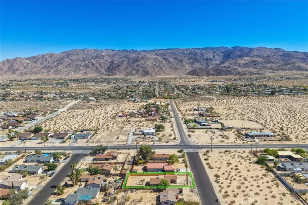 5665 Lupine Avenue 29 Palms, CA 92277