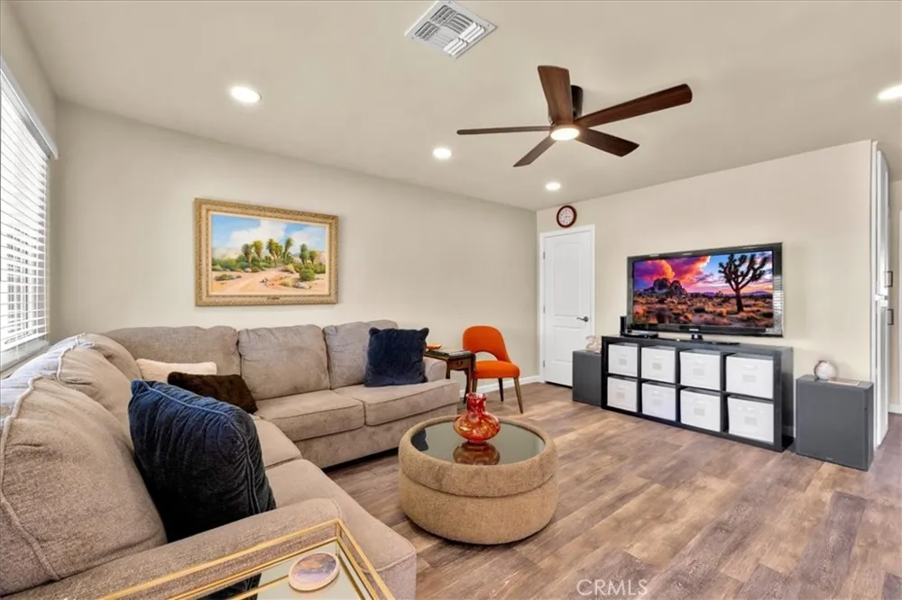 5665 Lupine Avenue 29 Palms, CA 92277