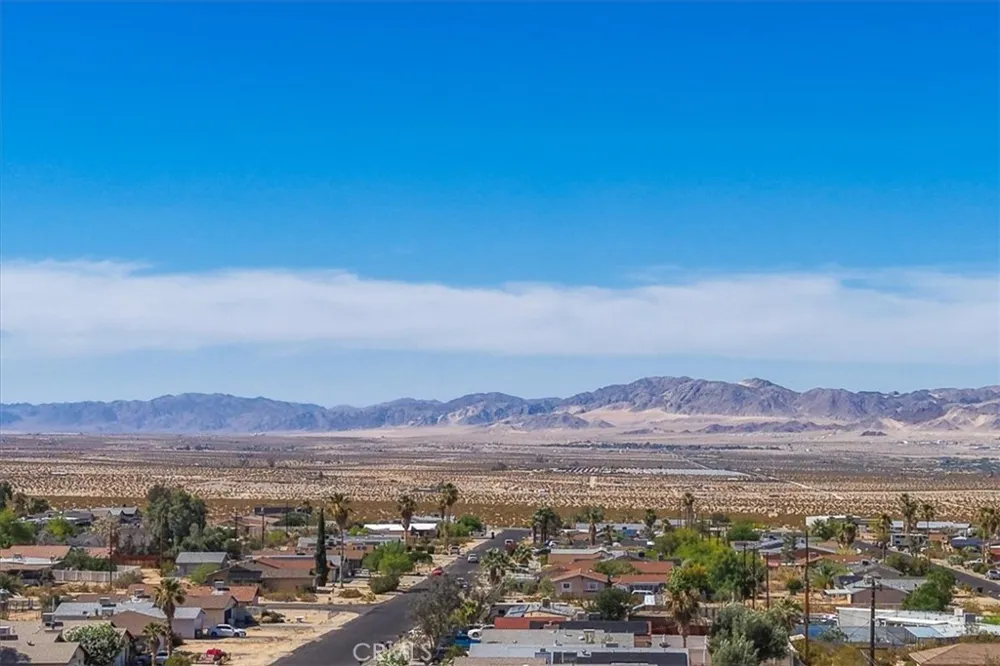 5665 Lupine Avenue 29 Palms, CA 92277