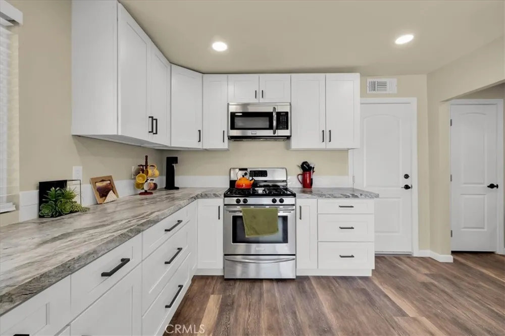 5665 Lupine Avenue 29 Palms, CA 92277