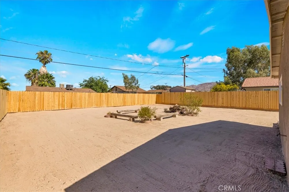 5665 Lupine Avenue 29 Palms, CA 92277