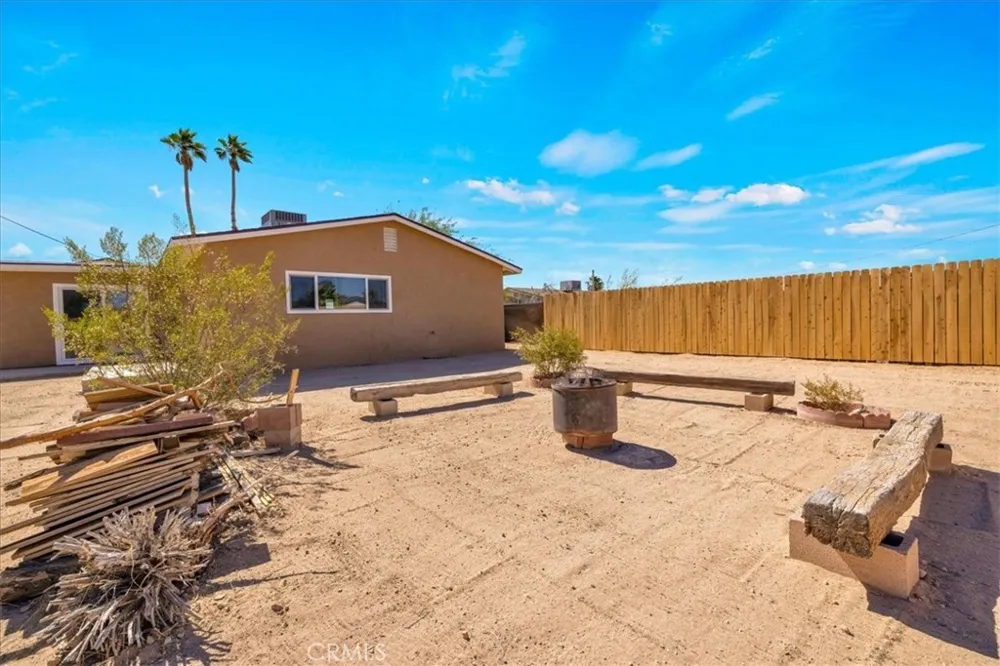 5665 Lupine Avenue 29 Palms, CA 92277