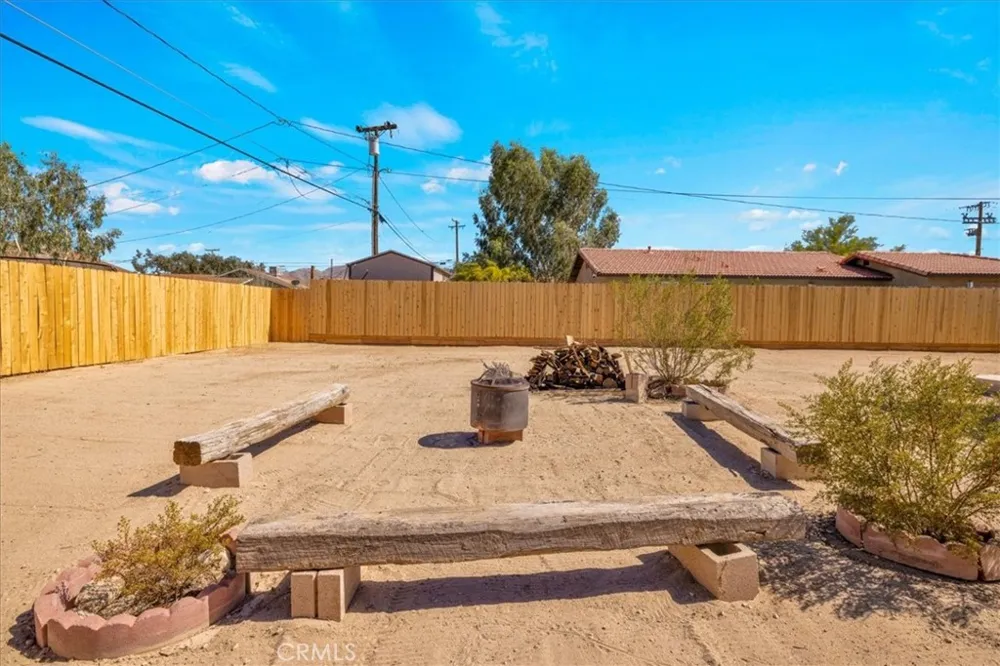 5665 Lupine Avenue 29 Palms, CA 92277