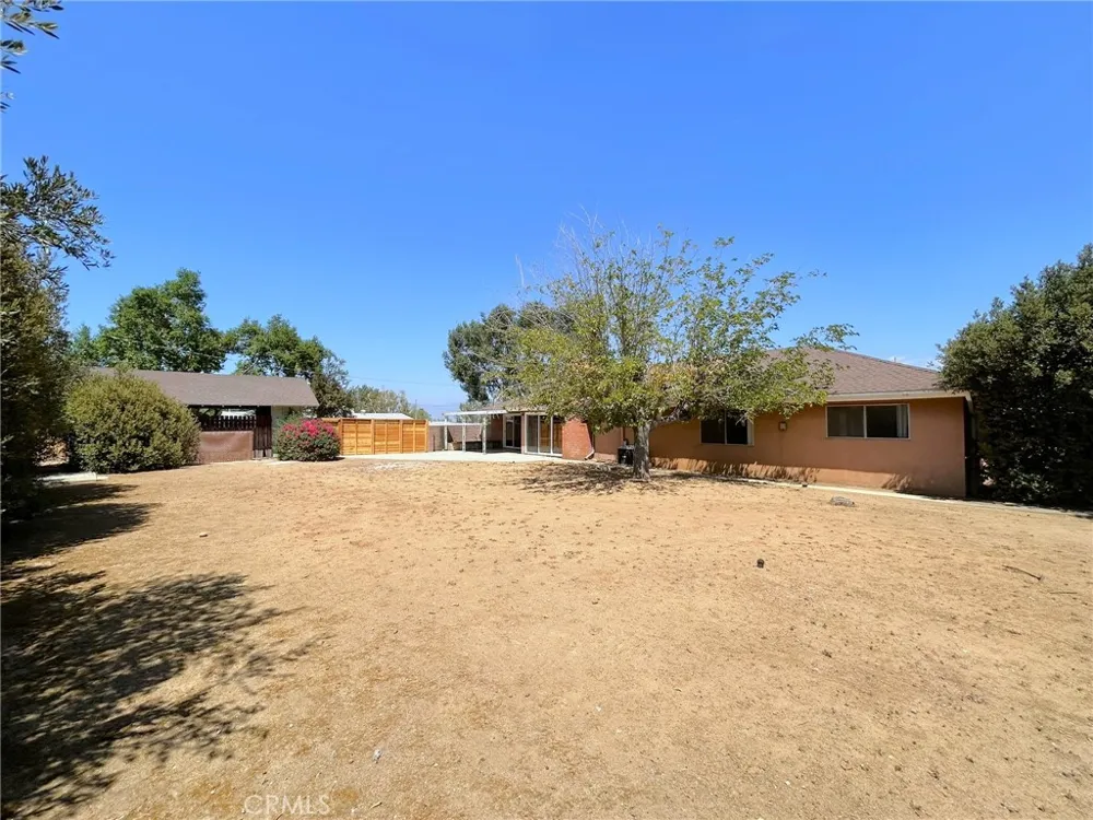 238 E Sunset Avenue Redlands, CA 92373