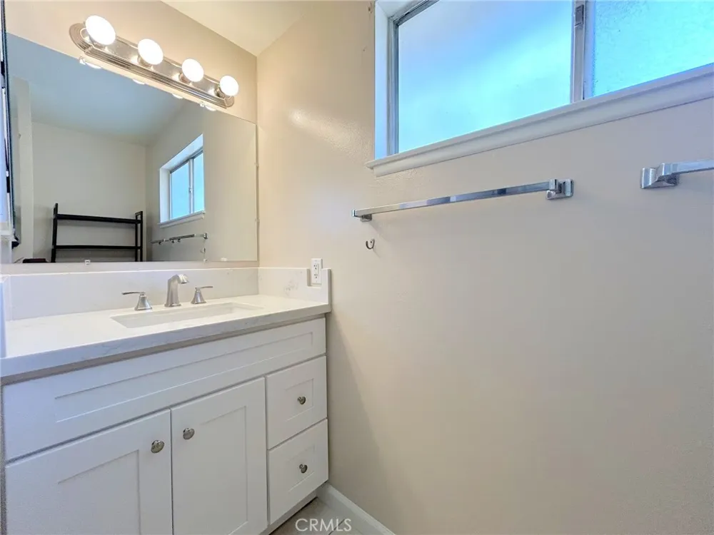 238 E Sunset Avenue Redlands, CA 92373