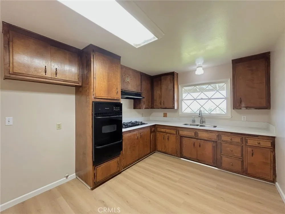 238 E Sunset Avenue Redlands, CA 92373