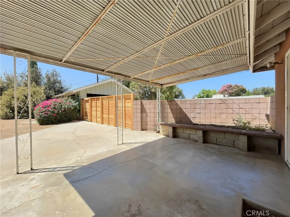238 E Sunset Avenue Redlands, CA 92373