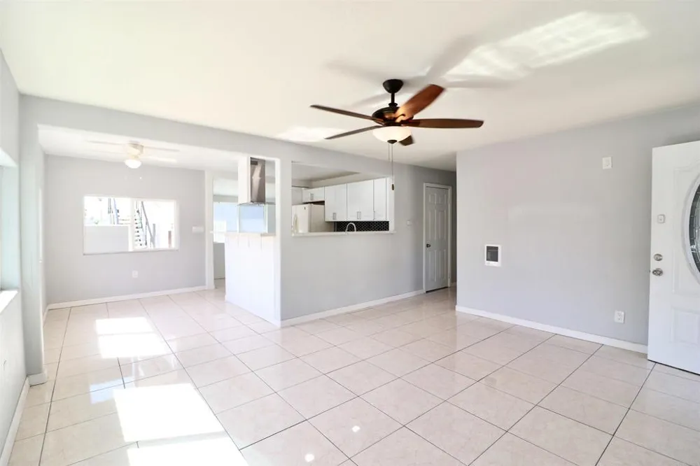 110 W Hall Avenue San Ysidro, CA 92173