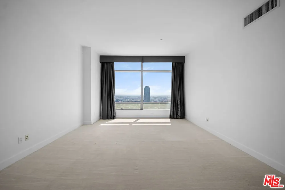 900 W Olympic Boulevard #36I Los Angeles, CA 90015