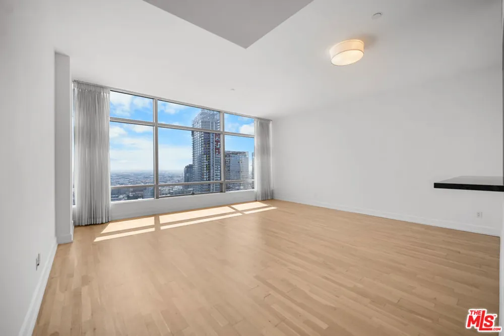 900 W Olympic Boulevard #36I Los Angeles, CA 90015