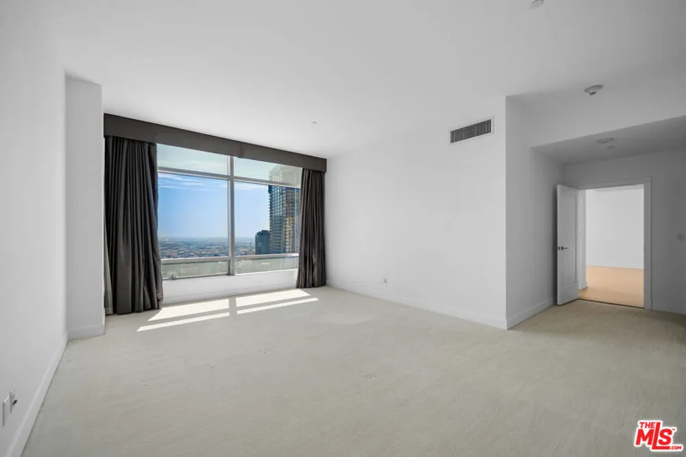 900 W Olympic Boulevard #36I Los Angeles, CA 90015