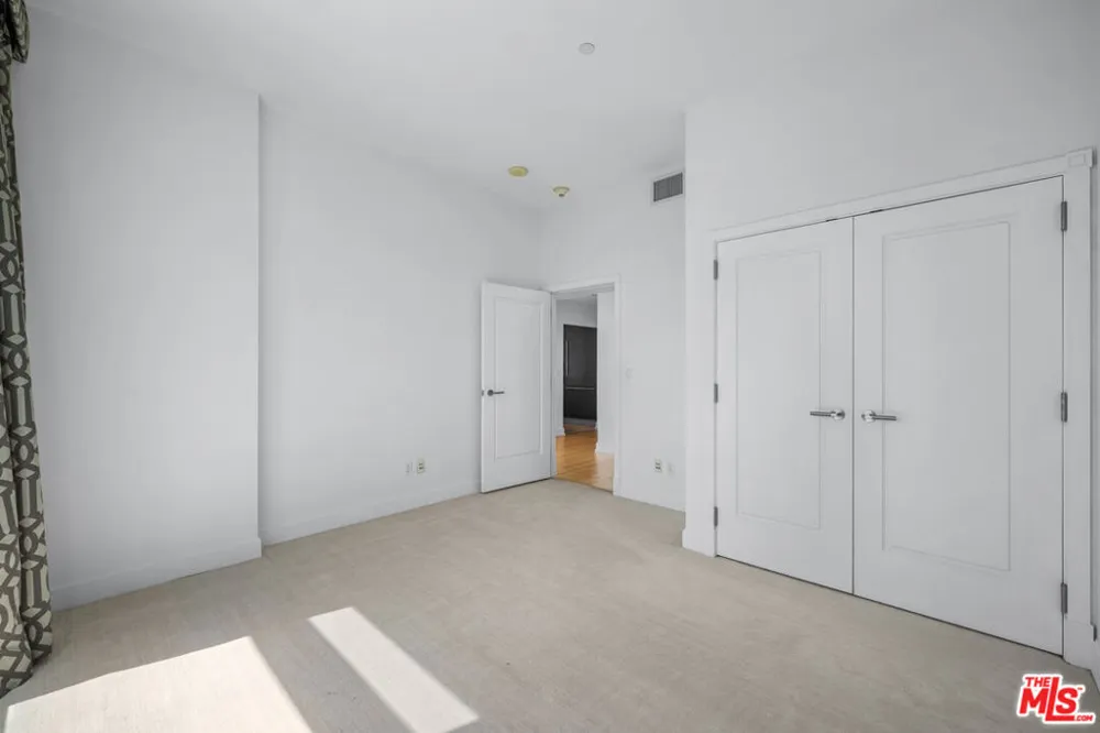900 W Olympic Boulevard #36I Los Angeles, CA 90015