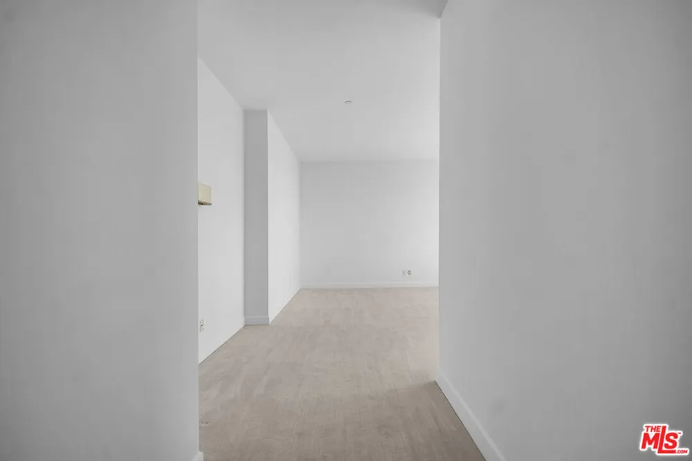900 W Olympic Boulevard #36I Los Angeles, CA 90015