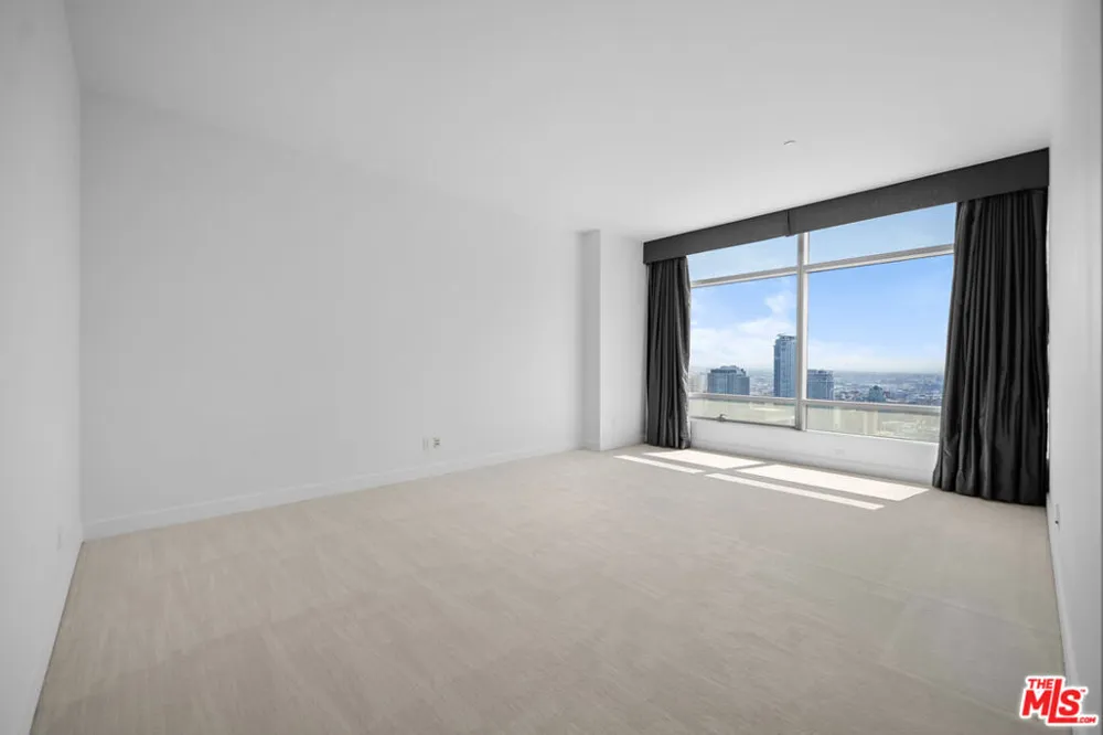 900 W Olympic Boulevard #36I Los Angeles, CA 90015