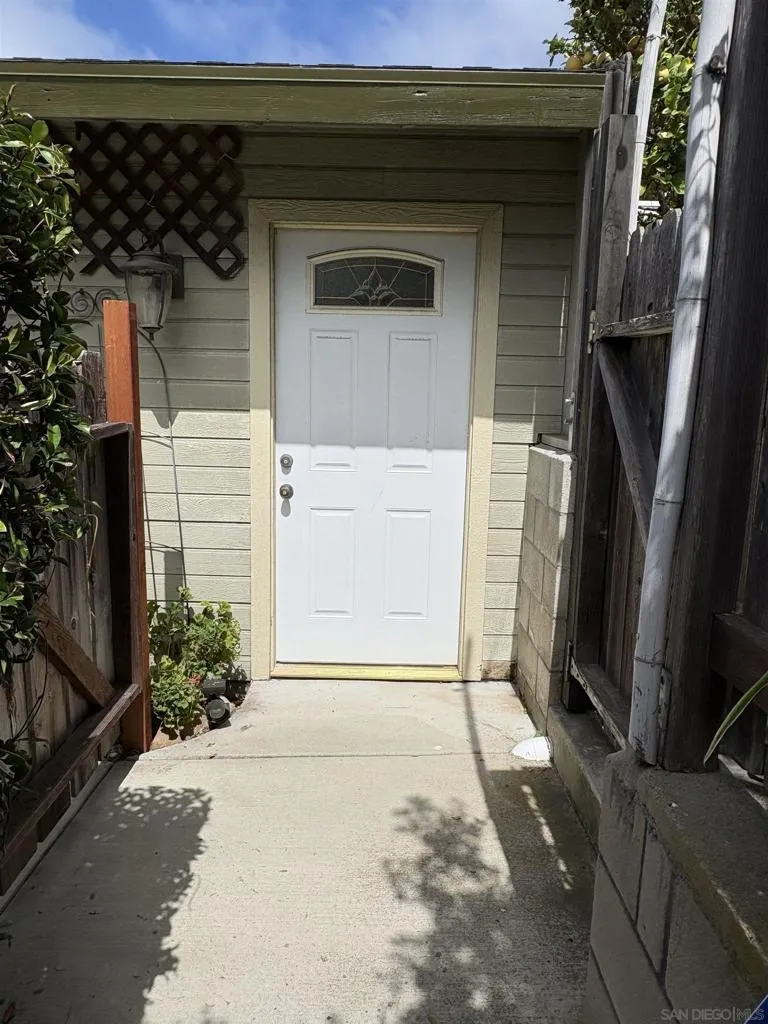 1455 Bluebird Ln La Jolla, CA 92037