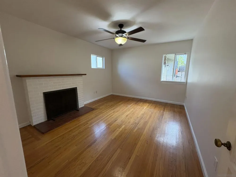 1455 Bluebird Ln La Jolla, CA 92037