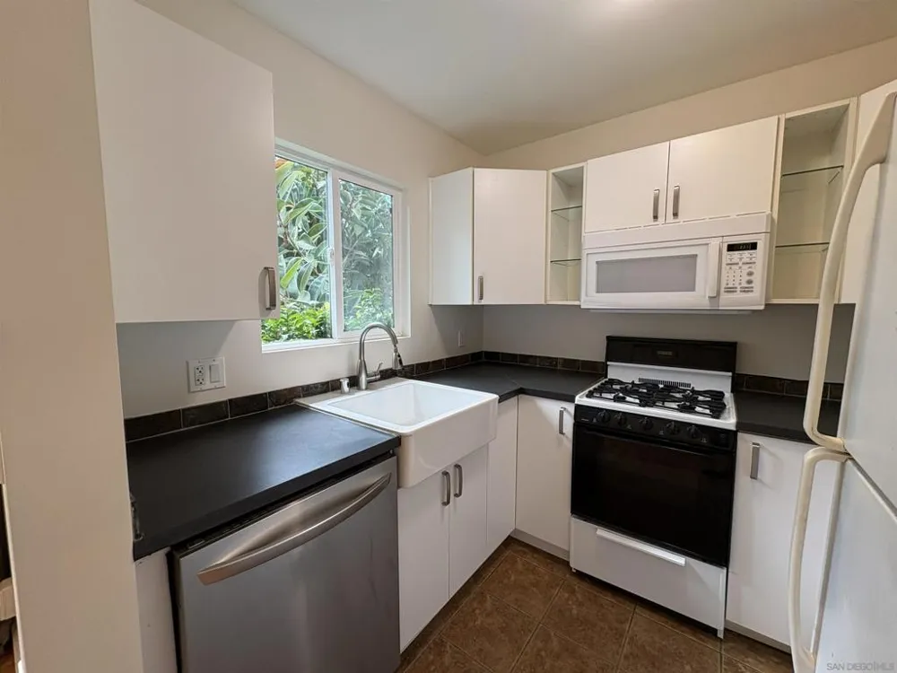 1455 Bluebird Ln La Jolla, CA 92037