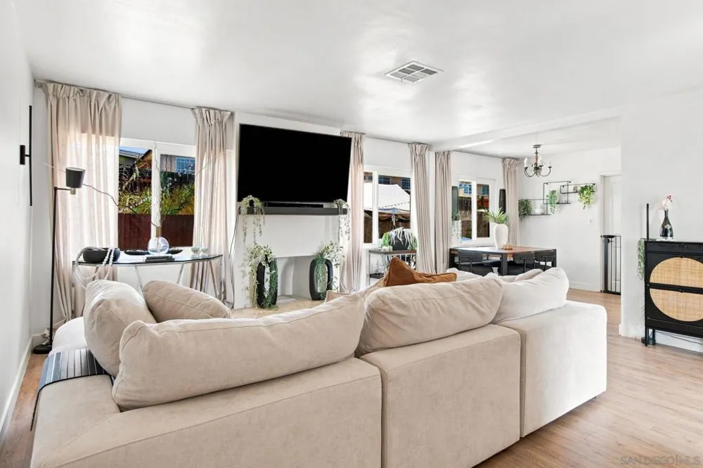 3452 Trophy Dr La Mesa, CA 91941