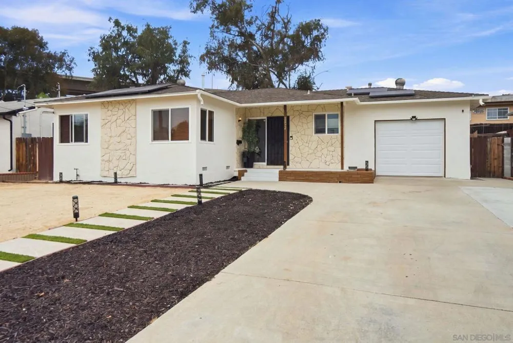 3452 Trophy Dr La Mesa, CA 91941