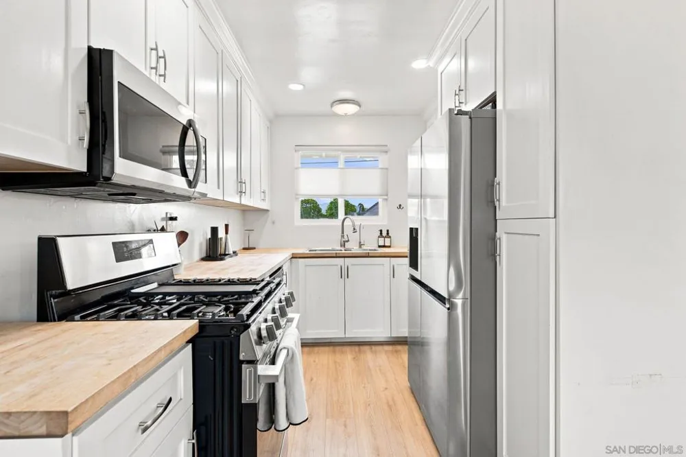 3452 Trophy Dr La Mesa, CA 91941