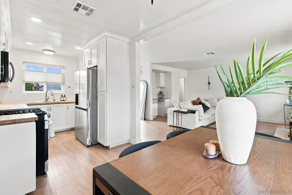 3452 Trophy Dr La Mesa, CA 91941