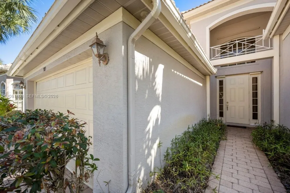 303 NW Somerset Cir Port St. Lucie, FL 34983