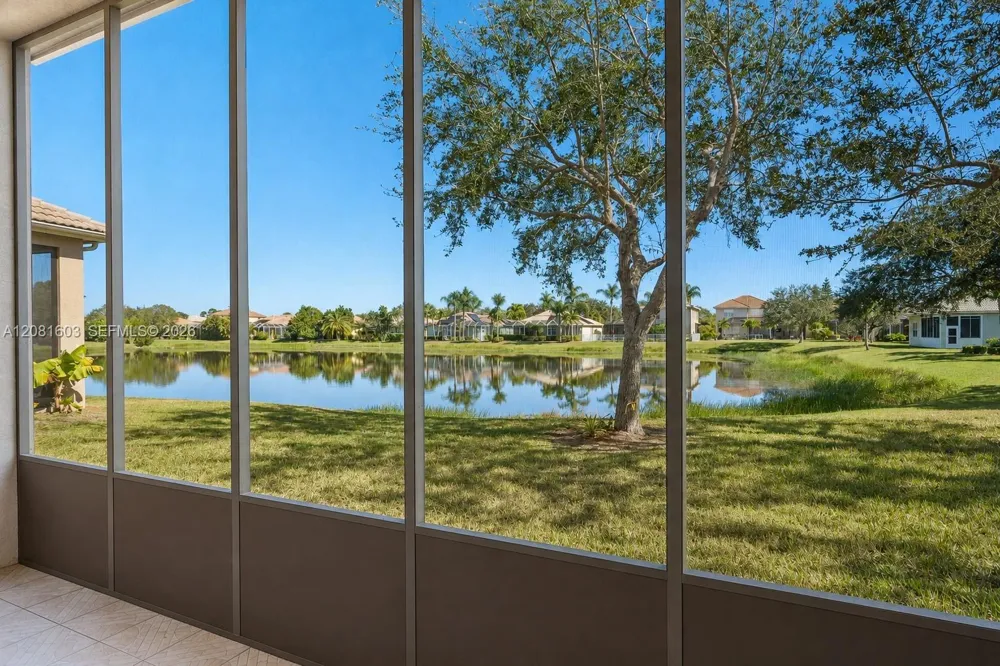 303 NW Somerset Cir Port St. Lucie, FL 34983