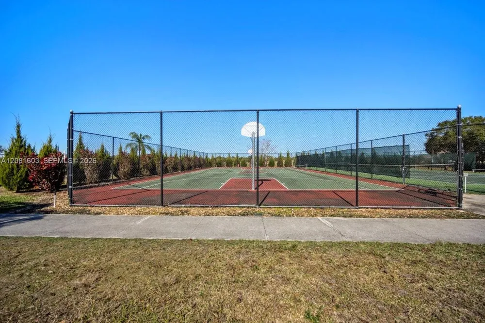 303 NW Somerset Cir Port St. Lucie, FL 34983