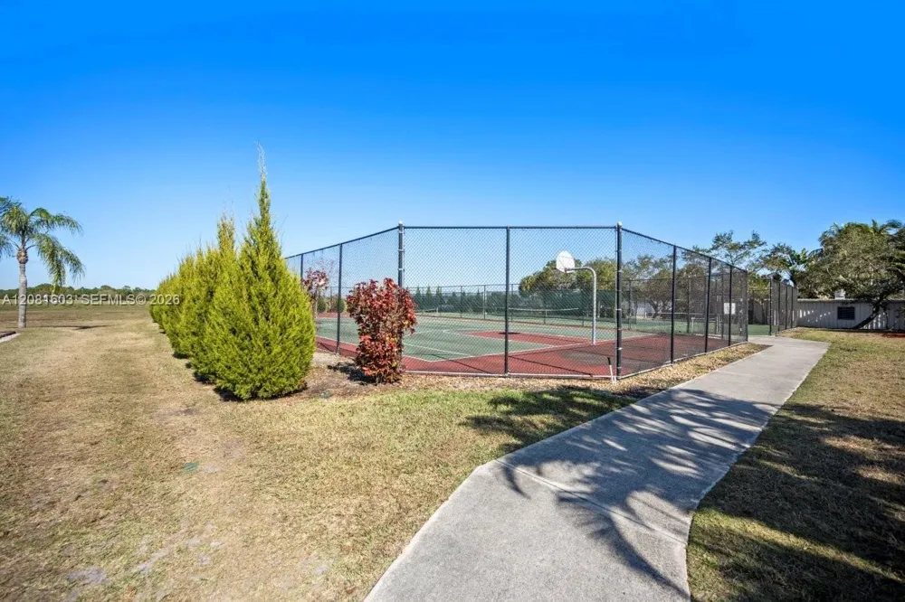 303 NW Somerset Cir Port St. Lucie, FL 34983