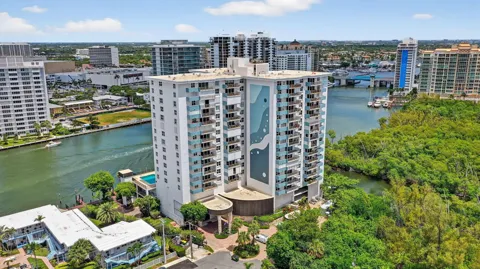 777 Bayshore Drive #701