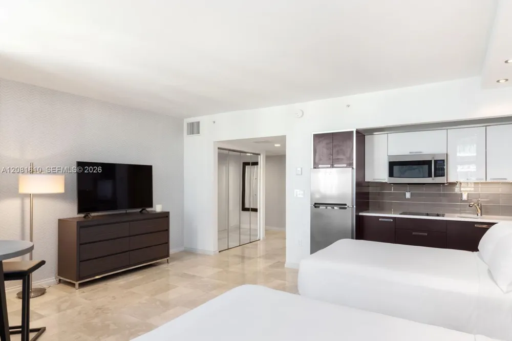 17375 Collins Ave #2008 Sunny Isles Beach, FL 33160