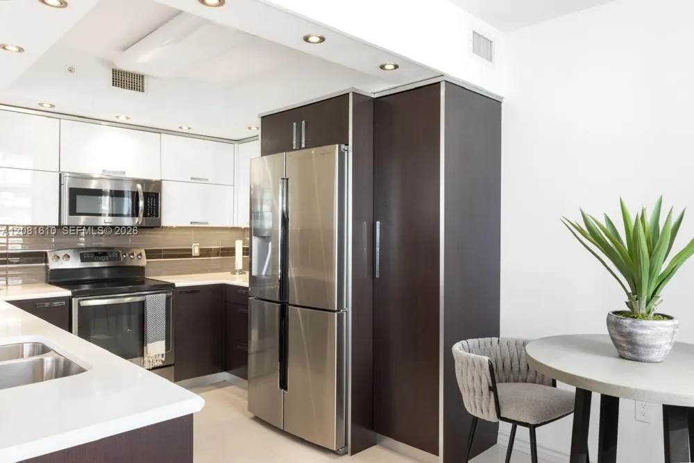 17375 Collins Ave #2008 Sunny Isles Beach, FL 33160