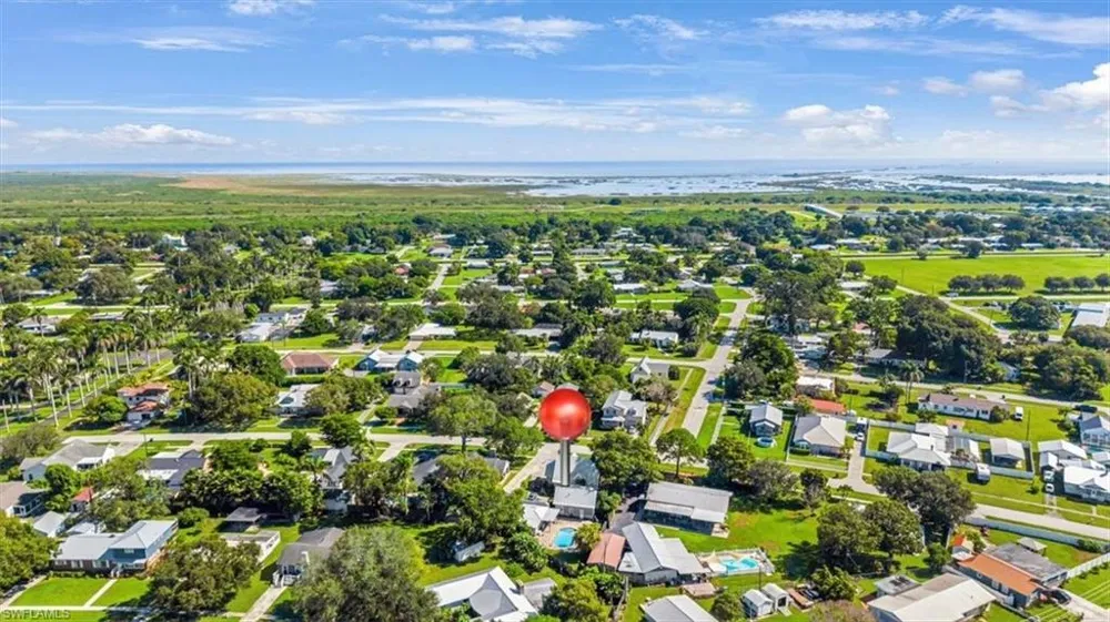 236 E Arcade Avenue Clewiston, FL 33440