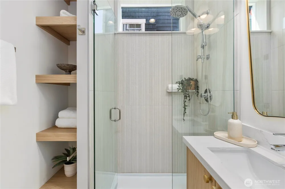 2328 Franklin Avenue E #A Seattle, WA 98102