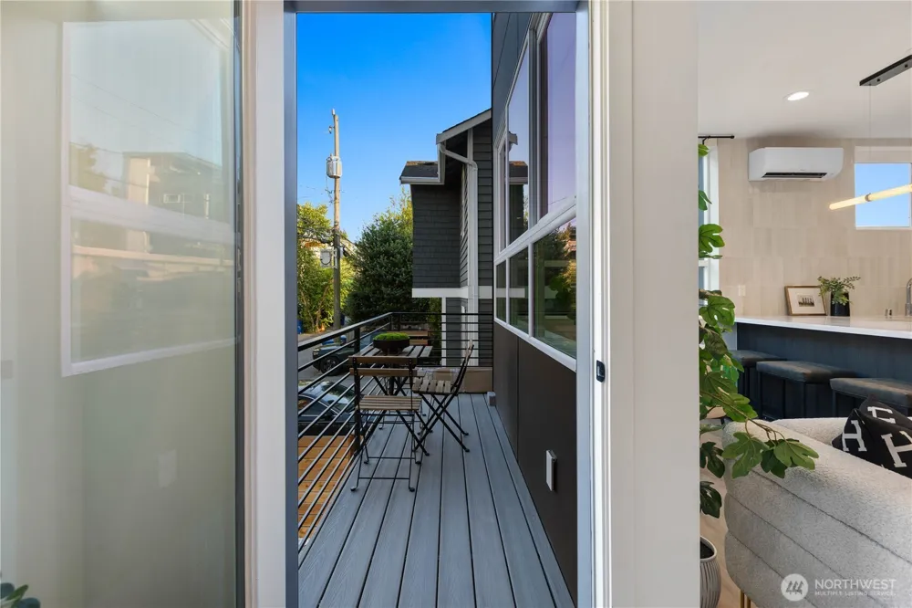 2328 Franklin Avenue E #A Seattle, WA 98102