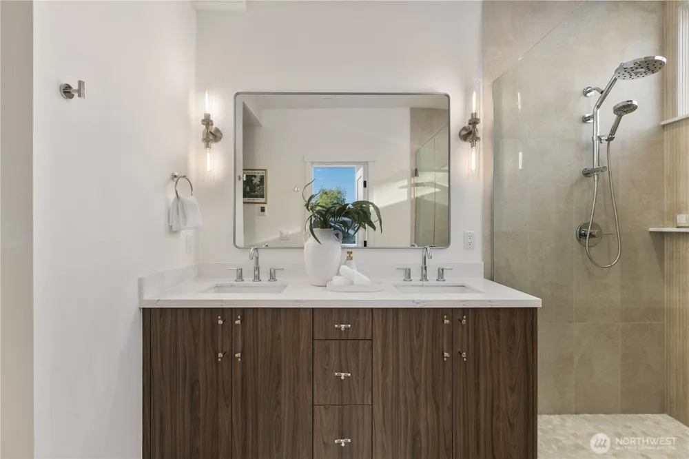 2328 Franklin Avenue E #A Seattle, WA 98102