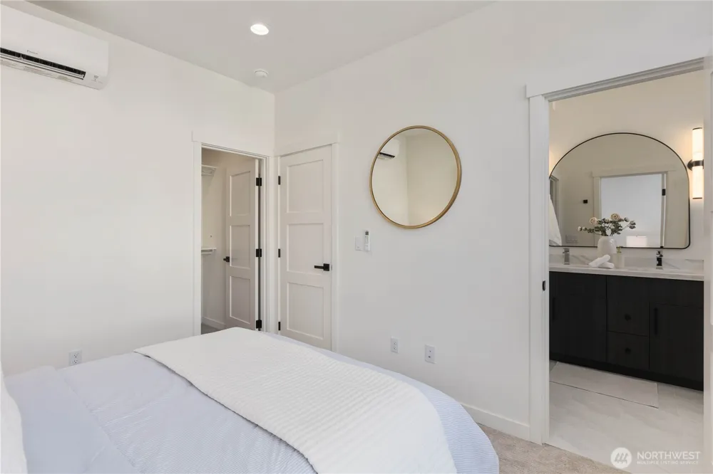 2328 Franklin Avenue E #A Seattle, WA 98102