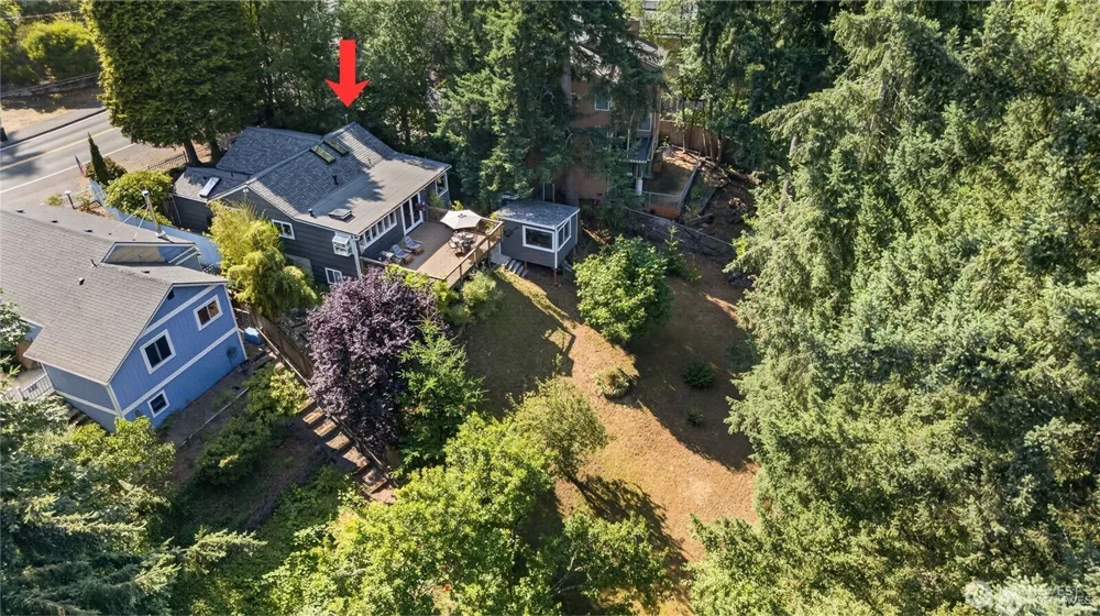 18002 25th Avenue NE Lake Forest Park, WA 98155