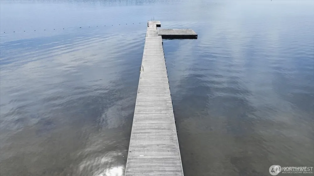 18002 25th Avenue NE Lake Forest Park, WA 98155