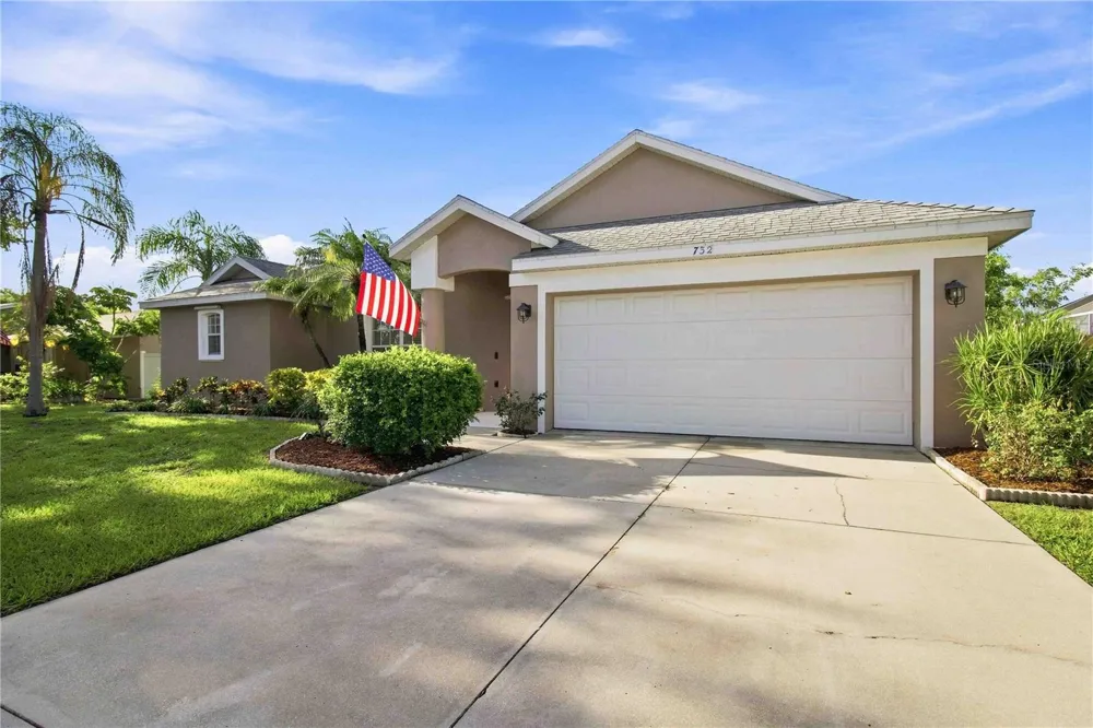 732 PLUM TREE LANE Sarasota, FL 34243