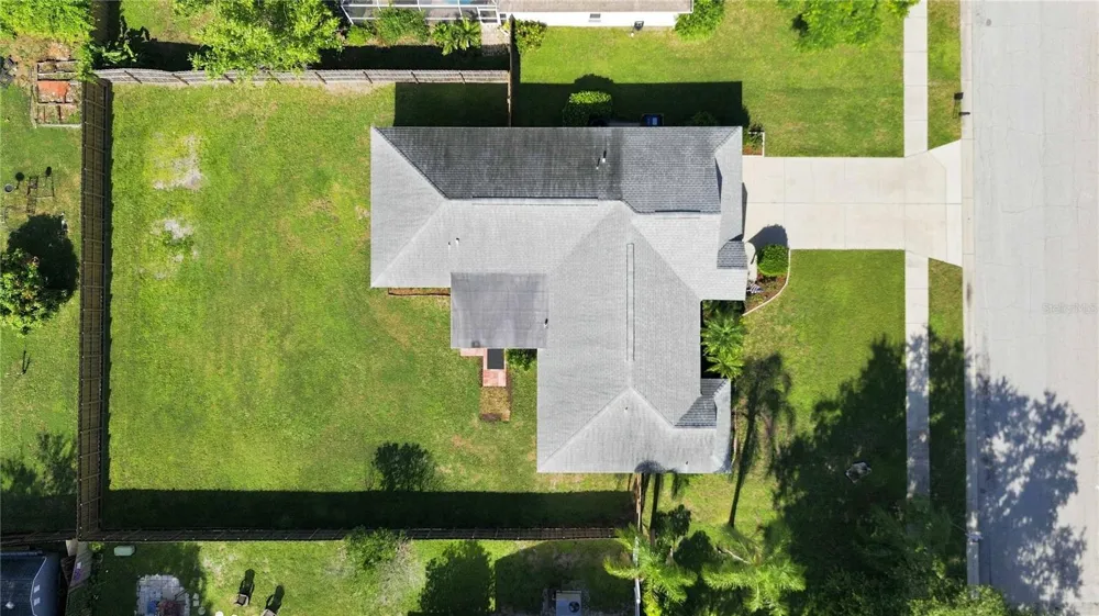 732 PLUM TREE LANE Sarasota, FL 34243