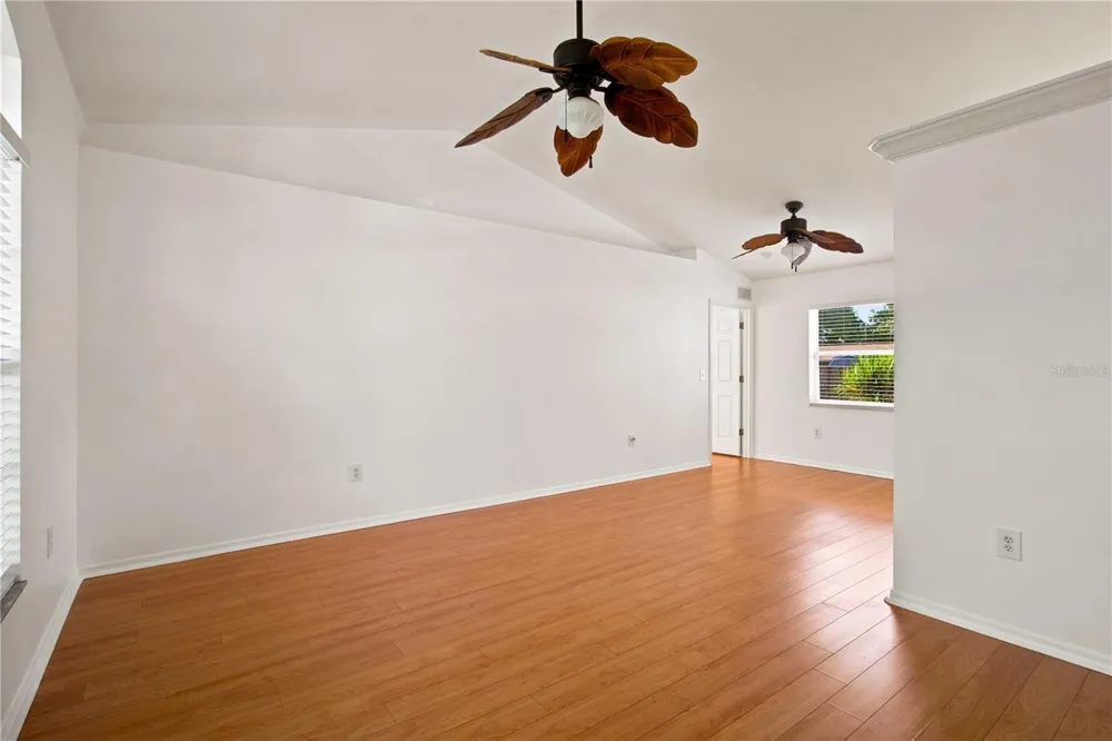 732 PLUM TREE LANE Sarasota, FL 34243