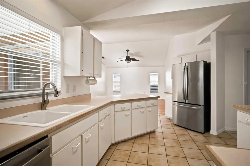 732 PLUM TREE LANE Sarasota, FL 34243
